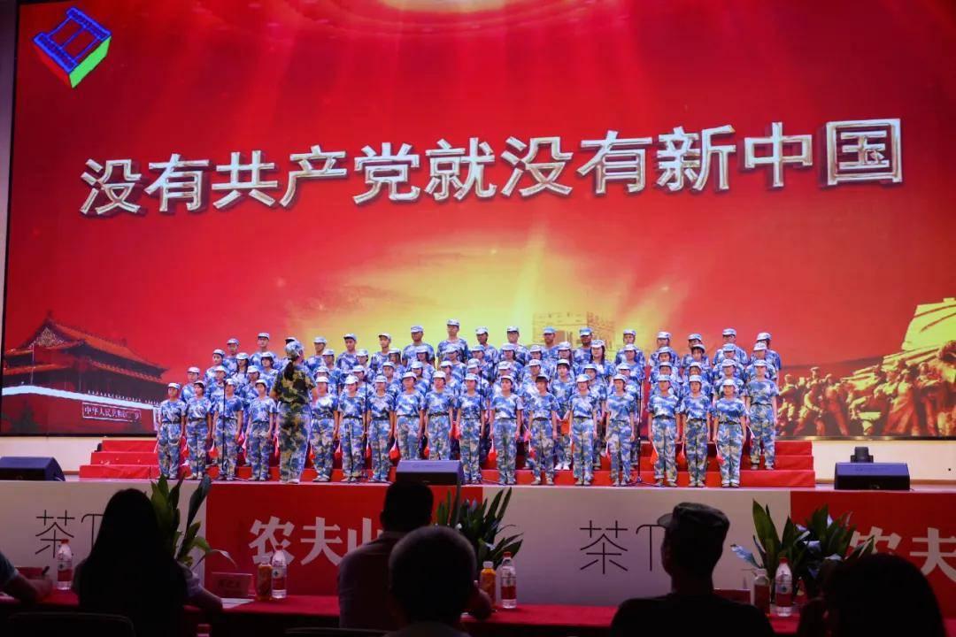 风水，讲究山水动静之变化，山本静水本动，动静结合阴阳转换